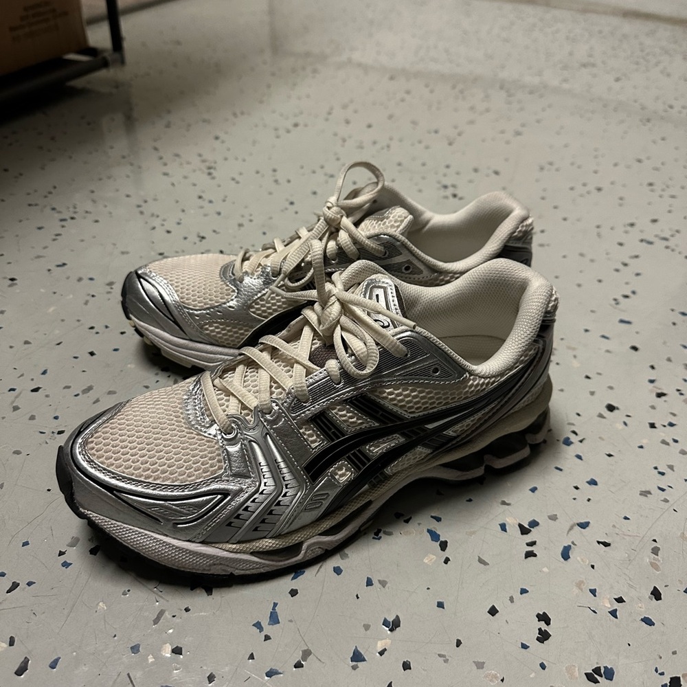 ASICS Gel Kayano 14